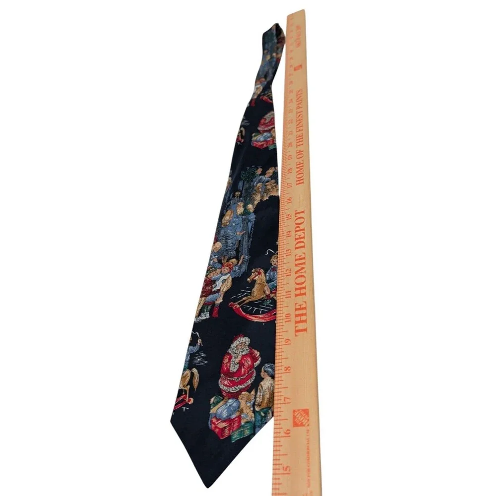 Cute Wembley Holiday Santa Claus Novelty Dark  Blue Silk Tie Made in USA
